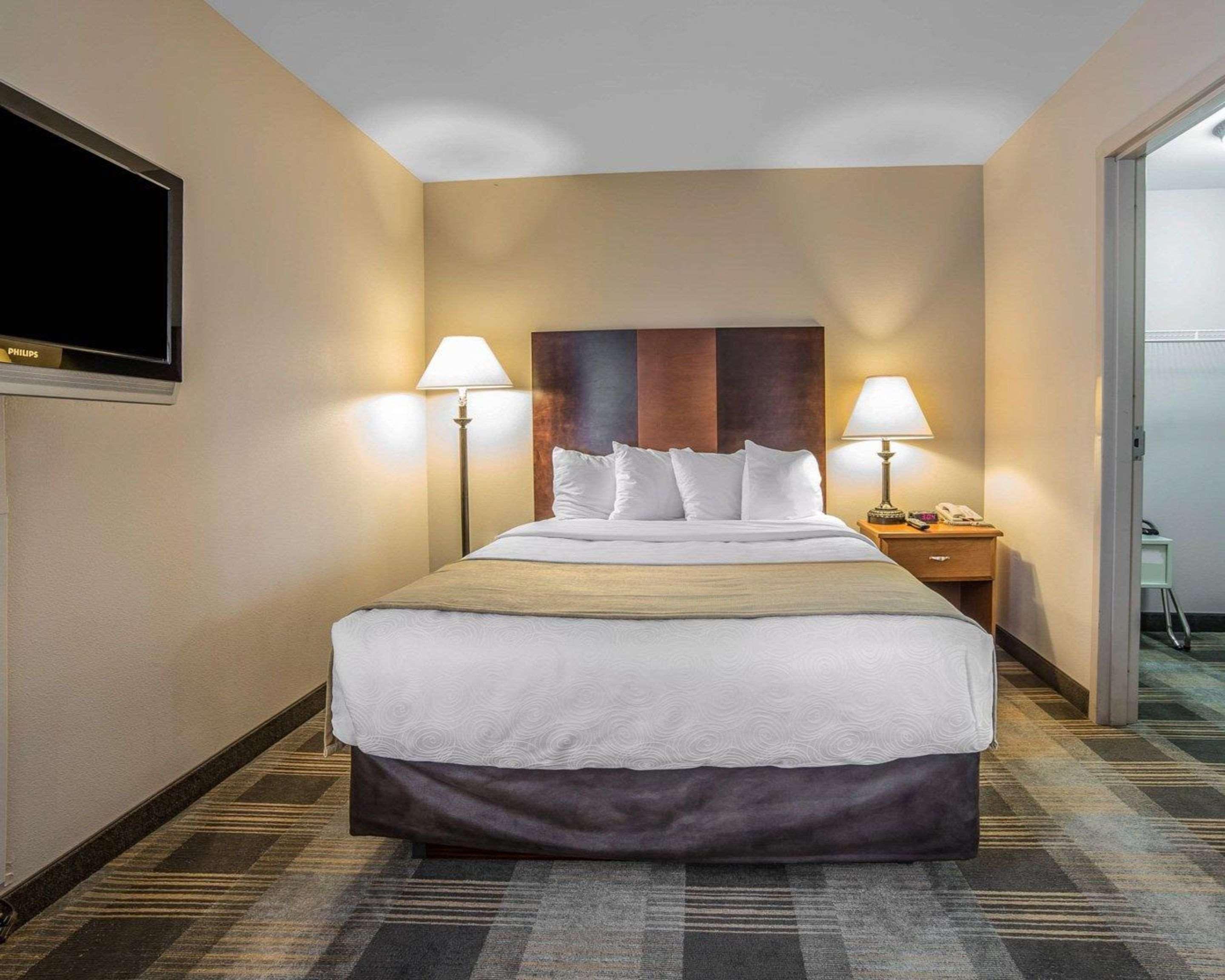 Mainstay Suites Casper Kültér fotó